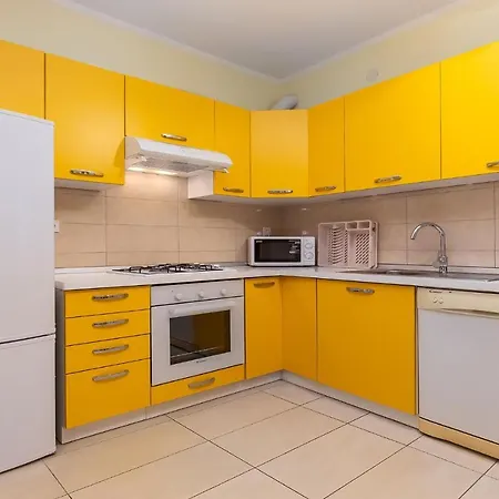 Apartments&rooms
