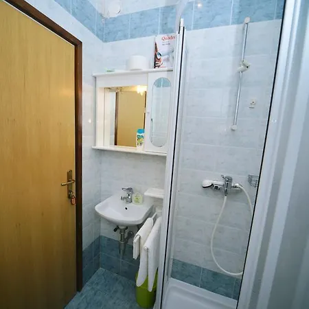 And Guest house Rupa
