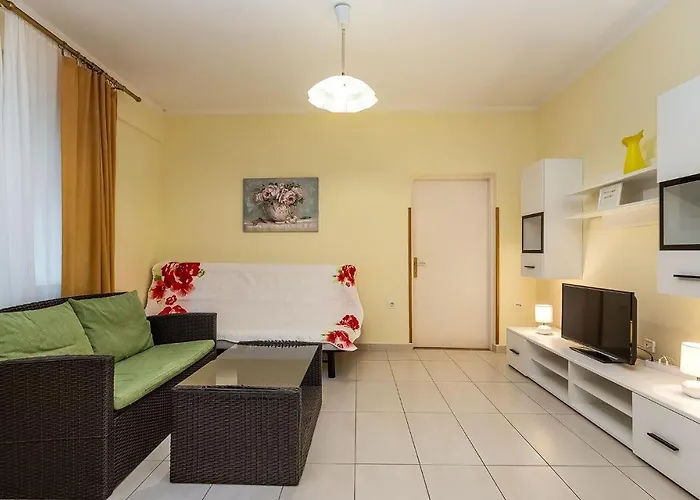 And Guest house 3*