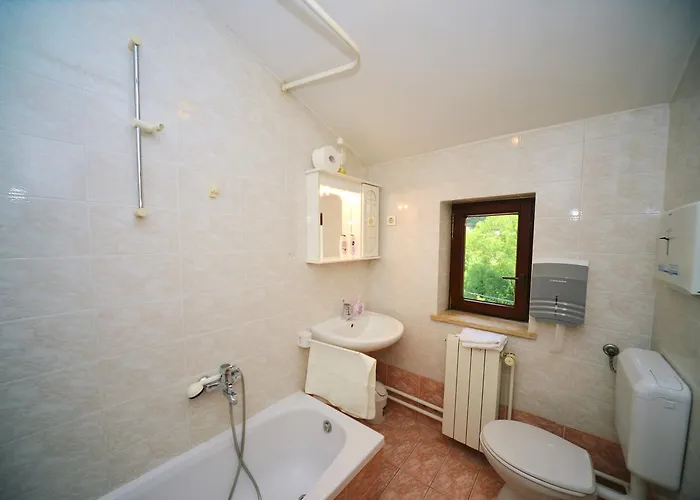 And Guest house Rupa