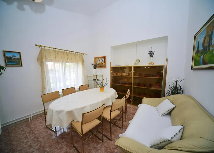 Guest house And 3*